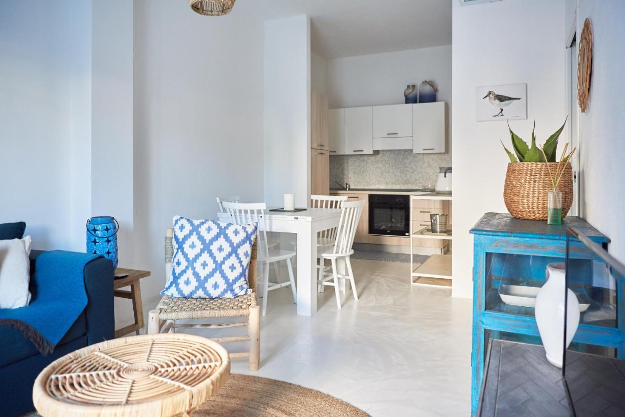 Seabay Aparthotel Golfo Aranci Exterior photo