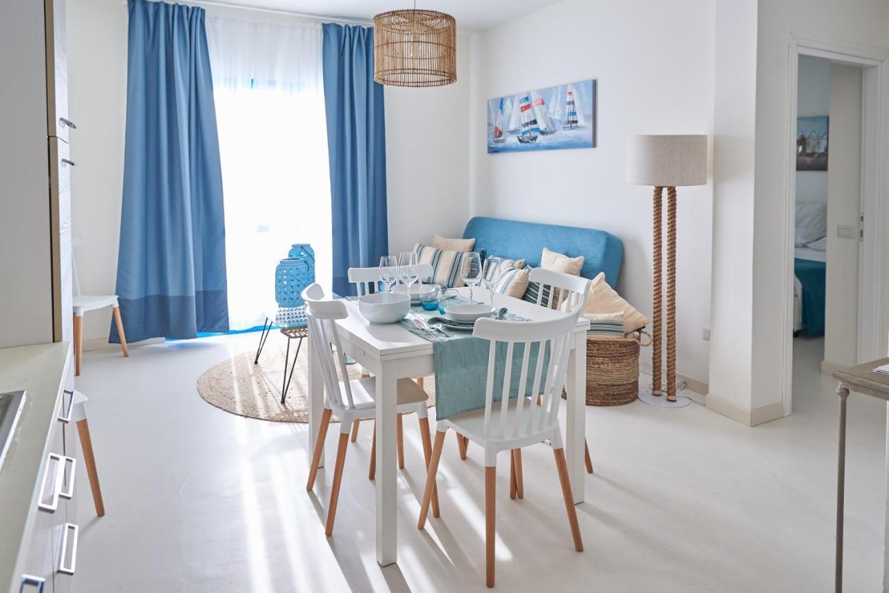 Seabay Aparthotel Golfo Aranci Exterior photo